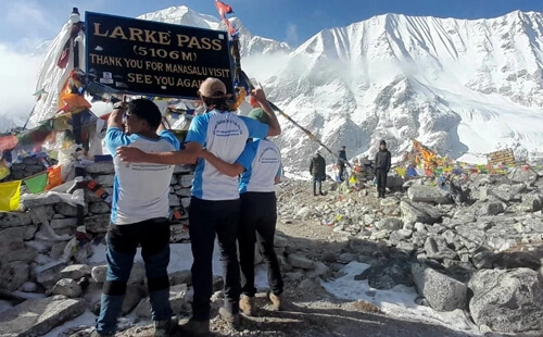 To the highest point of the Manaslu Trek, Larkya La Pass (5,106 m)