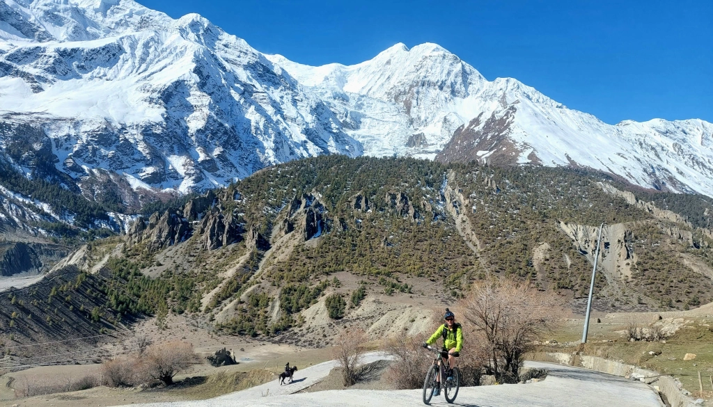 Biking Annapurna Circuit - 14 Days