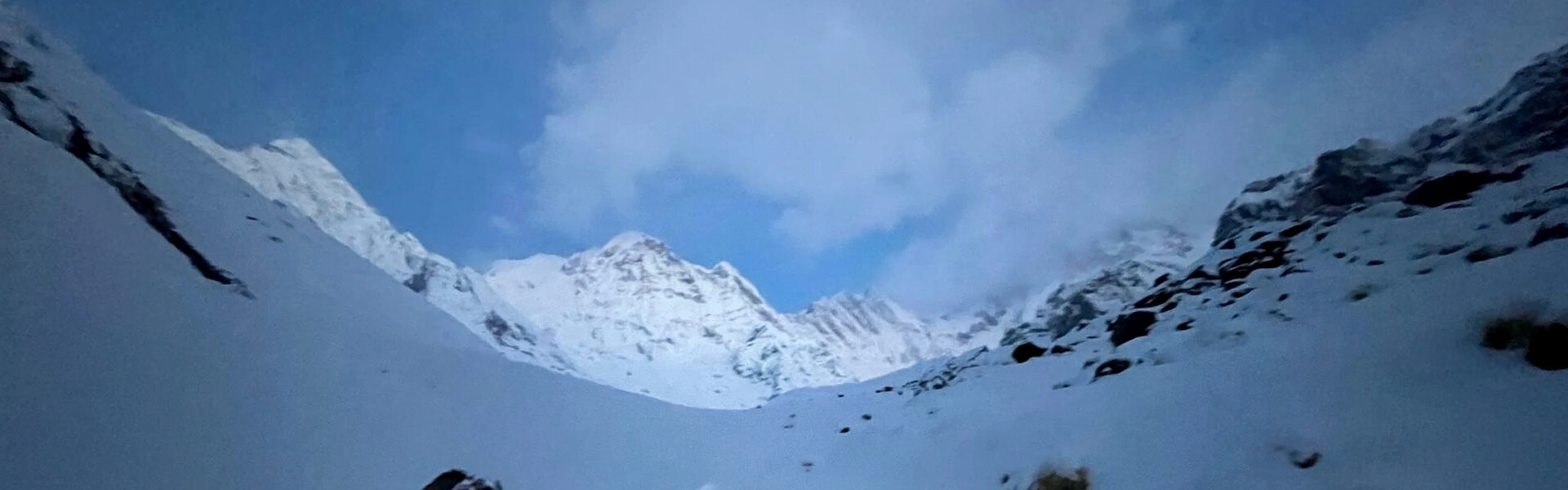 Epic mountain scenery on the way to Annapurna Trek