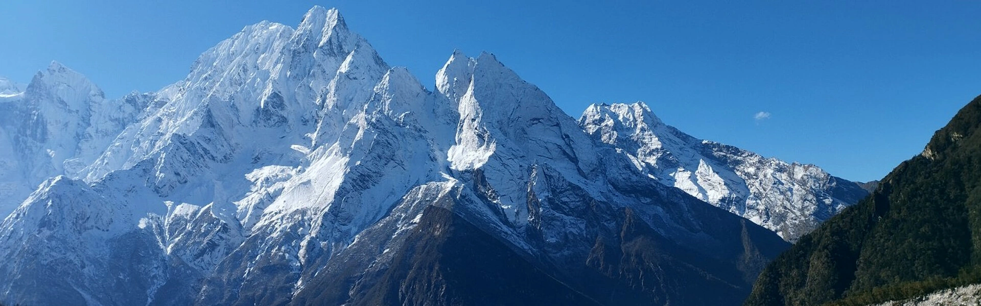 Mountain Views during the Manaslu Trek in Nepal