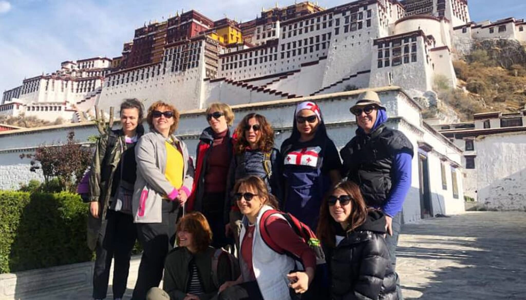 Lhasa - Everest Base Camp to Mount Kailash Tour