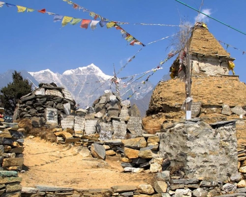 Everest Treks
