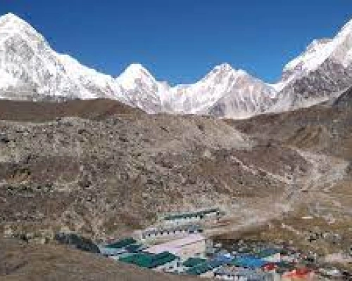 Lobuche