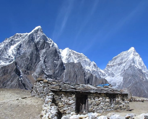 On The Way To Thukla