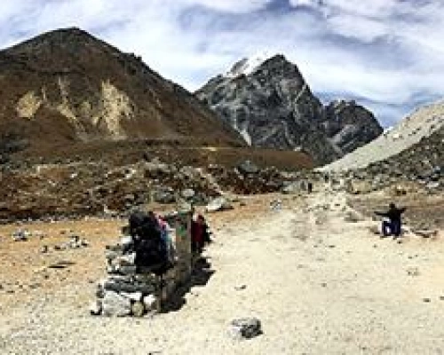 Thukla On The Way To Lobuche